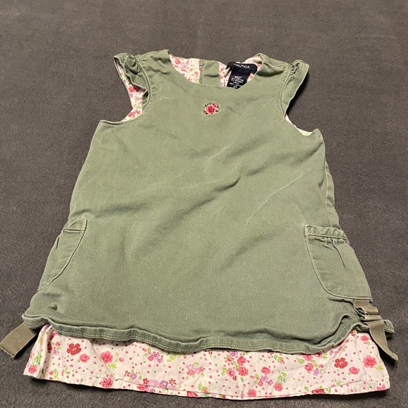 💥3/$25💥 2T Nautical Green and Floral Dress. Toddler Baby Girl - Picture 2 of 7